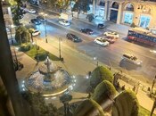 Продается 4-комн. вторичка 192 м², м. Низами, photo 1 from 8