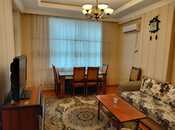 Сдаётся 2-комн. новостройка 65 м², м. Ази Асланов, photo 1 from 8