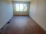 Продаётся 3-комн. вторичка 75 м², м. Нефтчиляр, photo 1 from 8