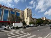 Satılır 2 otaqlı köhnə tikili 55 m², İnşaatçılar m., photo 1 from 8