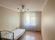 Продаётся 3-комн. вторичка 70 м², м. Иншаатчылар, photo 3 from 8