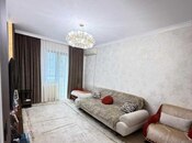 Satılır 4 otaqlı köhnə tikili 110 m², İnşaatçılar m., photo 2 from 8