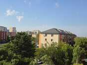 Satılır 2 otaqlı köhnə tikili 60 m², Qara Qarayev m., photo 5 from 8