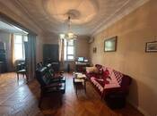 Satılır 5 otaqlı köhnə tikili 110 m², Yasamal q., photo 1 from 8