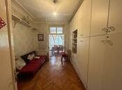 Satılır 5 otaqlı köhnə tikili 110 m², Yasamal q., photo 4 from 8