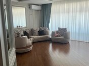 Satılır 3 otaqlı yeni tikili 145 m², 8-ci mikrorayon q., photo 1 from 8