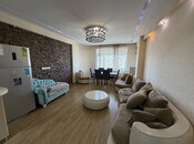 Сдаётся 3-комн. новостройка 95 м², м. Иншаатчылар, photo 1 from 8