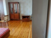 Продаётся 2-комн. вторичка 62 м², Хатаинский р., photo 4 from 8