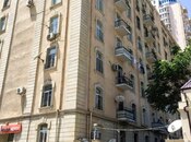 Сдаётся 3-комн. новостройка 130 м², м. Низами, photo 1 from 8