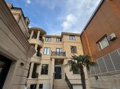 İcarəyə verilir 9 otaqlı həyət evi/bağ evi 550 m², Elmlər Akademiyası m., photo 1 from 8