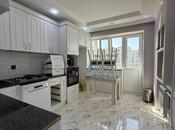 Продаётся 2-комн. вторичка 65 м², м. Ази Асланов, photo 4 from 8