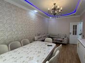 Продаётся 2-комн. вторичка 65 м², м. Ази Асланов, photo 1 from 8