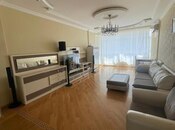 İcarəyə verilir 2 otaqlı yeni tikili 110 m², İnşaatçılar m., photo 2 from 8