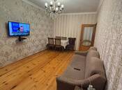 Satılır 2 otaqlı köhnə tikili 60 m², Xalqlar Dostluğu m., photo 1 from 8