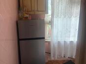 Satılır 3 otaqlı köhnə tikili 74 m², İnşaatçılar m., photo 6 from 8
