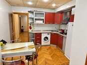 Satılır 3 otaqlı köhnə tikili 100 m², İnşaatçılar m., photo 6 from 8
