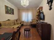Продается 2-комн. вторичка 65 м², м. Иншаатчылар, photo 1 from 8