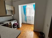 Satılır 2 otaqlı köhnə tikili 60 m², İnşaatçılar m., photo 8 from 8