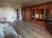 Satılır 4 otaqlı köhnə tikili 120 m², Elmlər Akademiyası m., photo 2 from 4