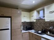 Продается 2-комн. вторичка 60 м², м. Элмляр Академиясы, photo 8 from 8
