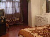 İcarəyə verilir 3 otaqlı köhnə tikili 110 m², Elmlər Akademiyası m., photo 1 from 8