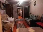 Продается 3-комн. вторичка 70 м², photo 1 from 8
