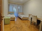 Satılır 3 otaqlı köhnə tikili 95 m², İnşaatçılar m., photo 5 from 8