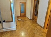 Satılır 3 otaqlı köhnə tikili 95 m², İnşaatçılar m., photo 8 from 8