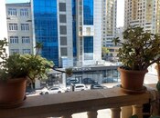 Продаётся 2-комн. вторичка 62 м², м. Низами, photo 2 from 8
