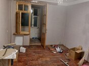 Satılır 1 otaqlı köhnə tikili 35 m², Qara Qarayev m., photo 1 from 8