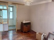 Satılır 1 otaqlı köhnə tikili 35 m², Qara Qarayev m., photo 2 from 8