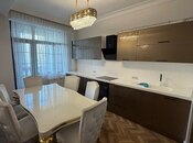Продаётся 2-комн. новостройка 86 м², м. Элмляр Академиясы, photo 3 from 7