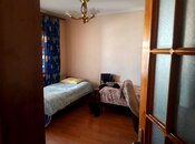 Satılır 2 otaqlı köhnə tikili 75 m², Qara Qarayev m., photo 2 from 8