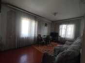 Satılır 3 otaqlı köhnə tikili 92 m², Xalqlar Dostluğu m., photo 1 from 8