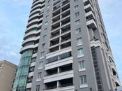 Satılır 4 otaqlı yeni tikili 212 m², 28 May m., photo 2 from 8
