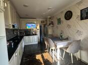 Продается 3-комн. вторичка 90 м², м. Нефтчиляр, photo 2 from 8
