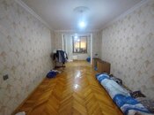 Satılır 2 otaqlı köhnə tikili 75 m², İnşaatçılar m., photo 7 from 8