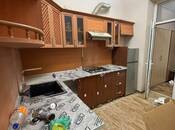 Сдается 3-комн. вторичка 80 м², м. Низами, photo 3 from 8