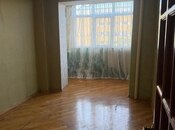Satılır 3 otaqlı köhnə tikili 92 m², İnşaatçılar m., photo 2 from 8