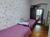 Satılır 3 otaqlı köhnə tikili 75 m², M.Ə.Rəsulzadə q., photo 7 from 8