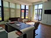 Сдаётся 2-комн. офис 52 м², м. Иншаатчылар, photo 1 from 4