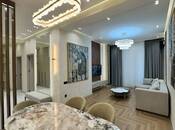 Продается 2-комн. новостройка 92 м², м. Низами, photo 1 from 8