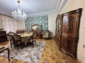 Satılır 4 otaqlı köhnə tikili 134 m², Sahil m., photo 4 from 8