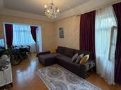 Satılır 2 otaqlı köhnə tikili 60 m², İnşaatçılar m., photo 1 from 8