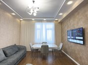 Сдаётся 2-комн. новостройка 80 м², пос. Бадамдар, photo 1 from 8