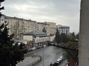 Satılır 2 otaqlı köhnə tikili 65 m², Əhmədli m., photo 1 from 8