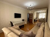 Продается 2-комн. вторичка 60 м², м. Ази Асланов, photo 1 from 8