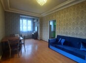 Satılır 2 otaqlı köhnə tikili 45 m², İnşaatçılar m., photo 1 from 8