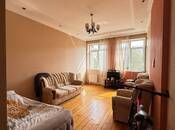 Satılır 2 otaqlı köhnə tikili 60 m², Bakıxanov q., photo 1 from 8