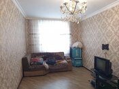 Satılır 2 otaqlı köhnə tikili 55 m², Qara Qarayev m., photo 1 from 8